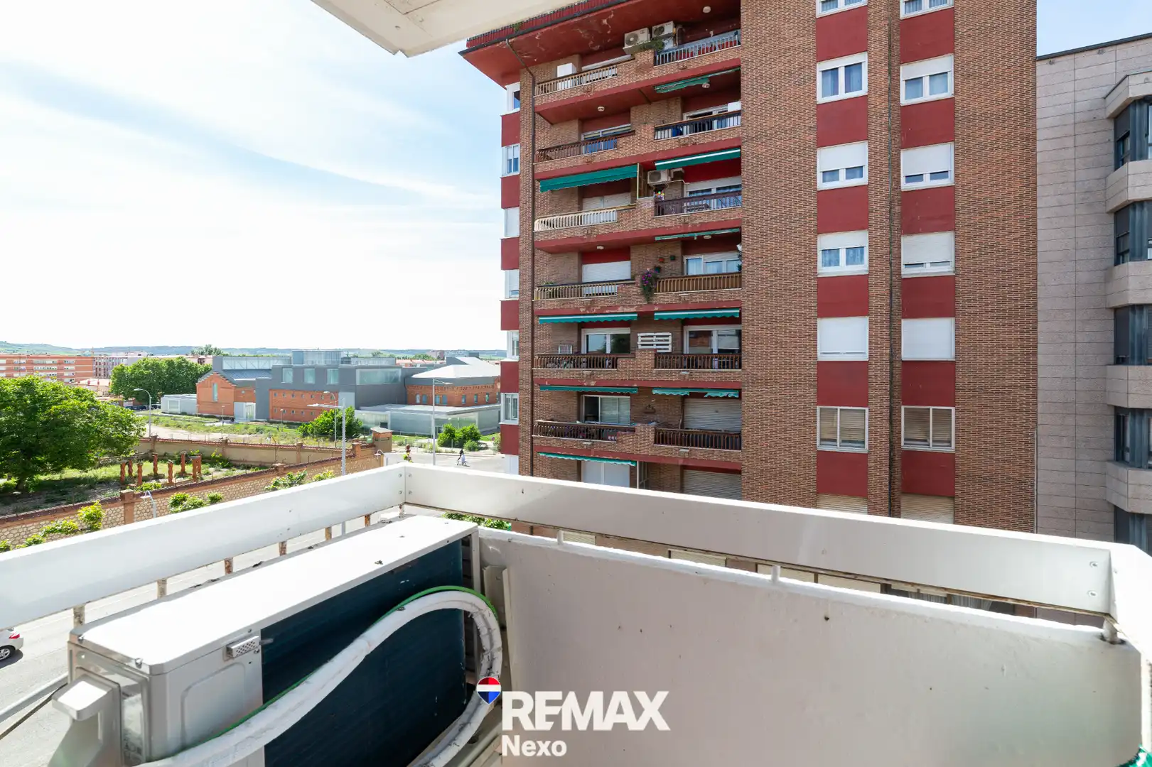 Exterior view of Flat for sale in Palencia  with Air Conditioner, Terrace and Storage room