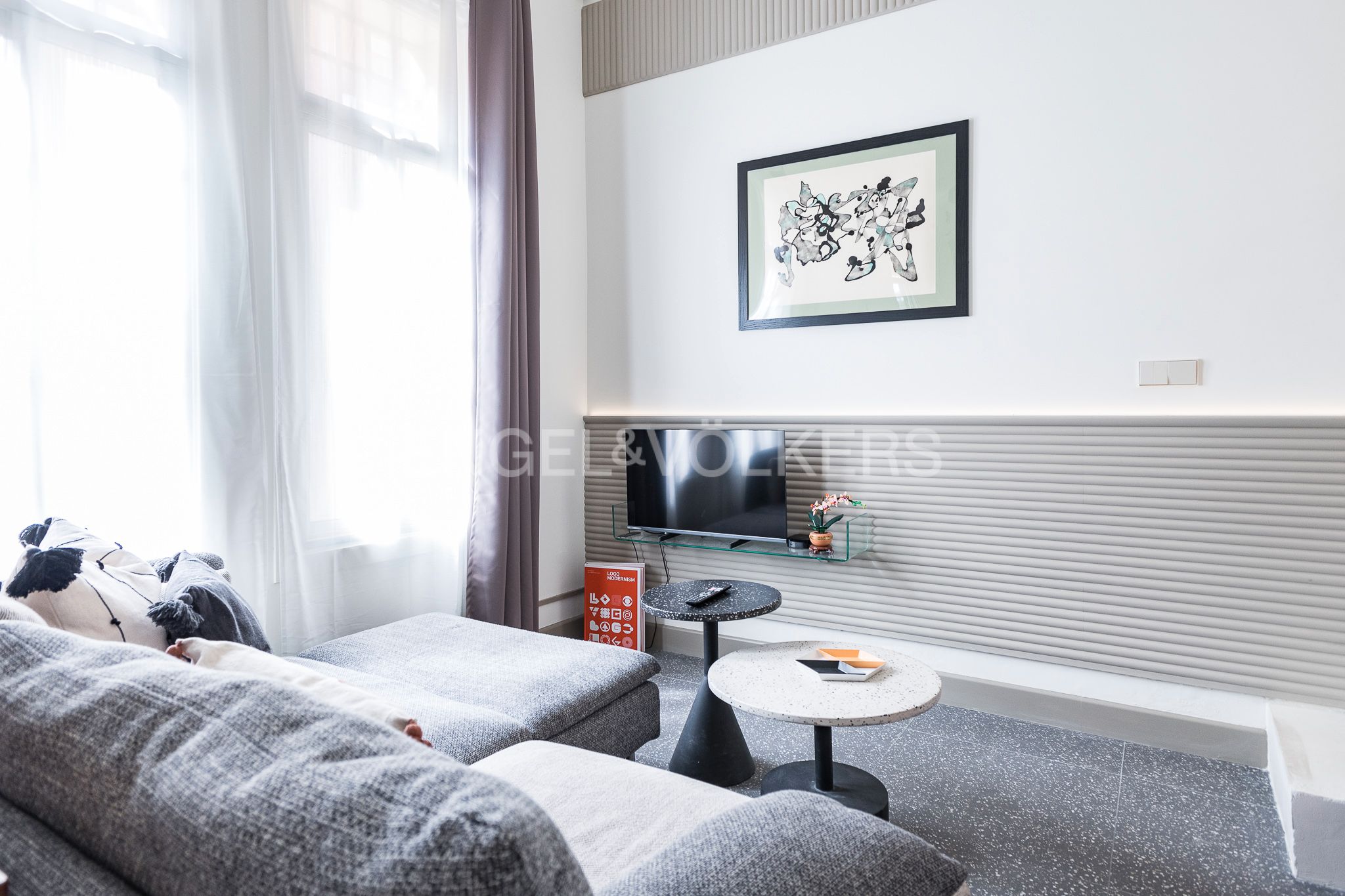 Sala d'estar de Casa o xalet en venda en L'Hospitalet de Llobregat amb Calefacció