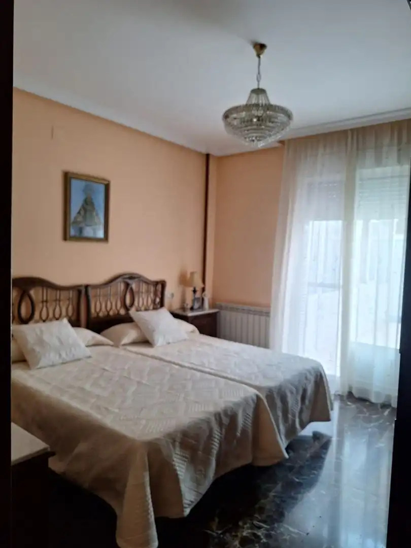 Bedroom of Flat for sale in Linares  with Air Conditioner, Heating and Storage room