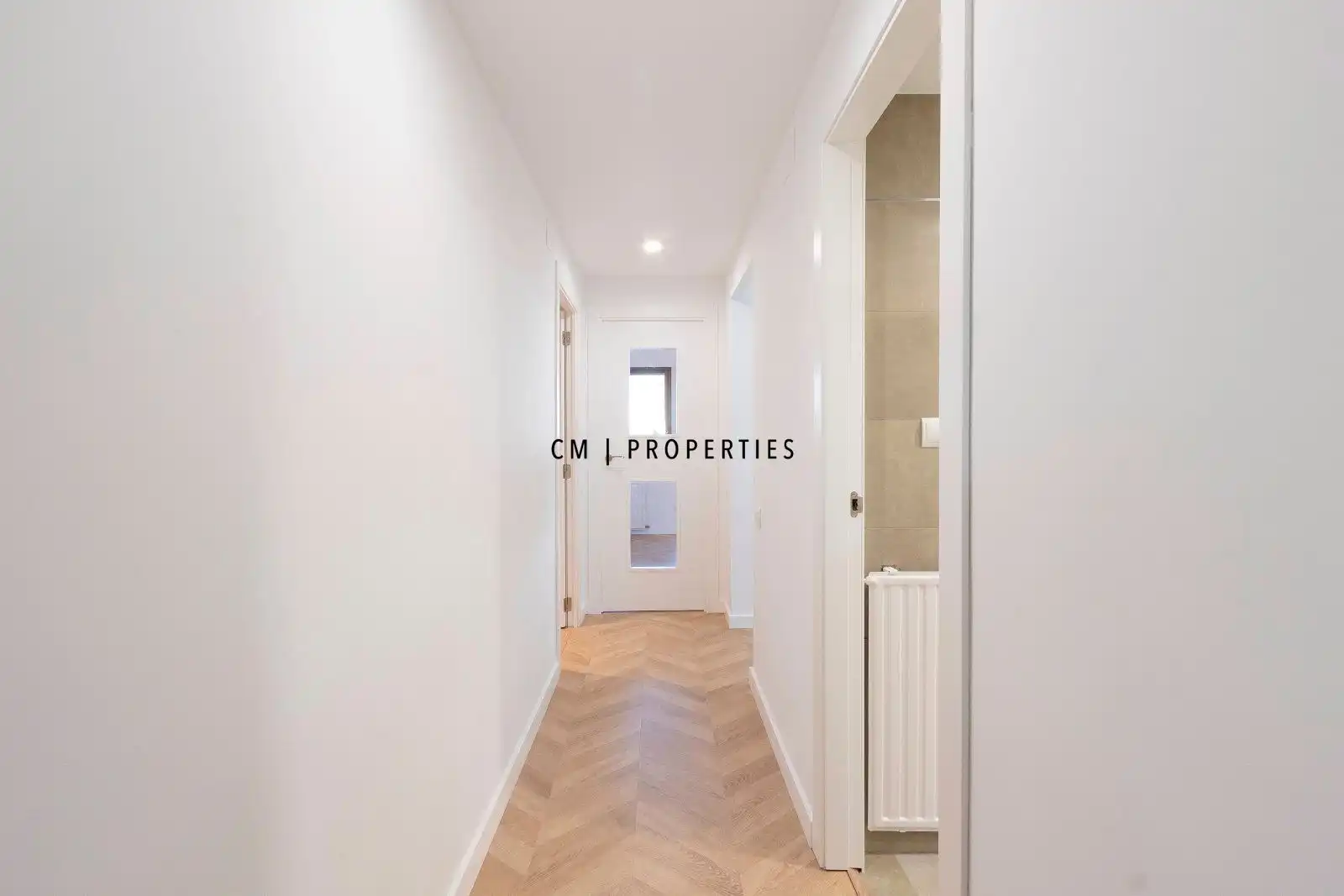 Flat for sale in Valencia  with Air Conditioner, Heating and Parquet flooring