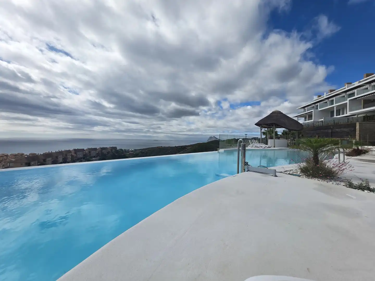 Apartment with pool for sale in ALCAIDESA CORTIJO 7, imagen 4
