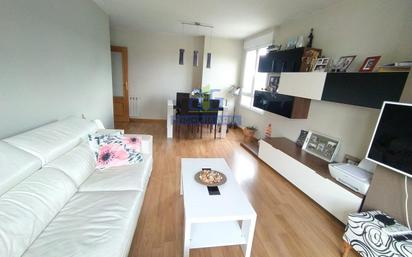 Living room of Flat for sale in Villaquilambre