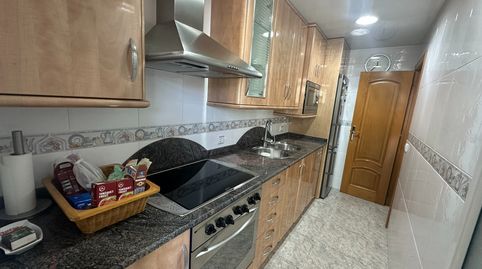 Foto 2 de Piso en venta en Carrer de Pep Ventura, Les Oliveres, Santa Coloma de Gramenet