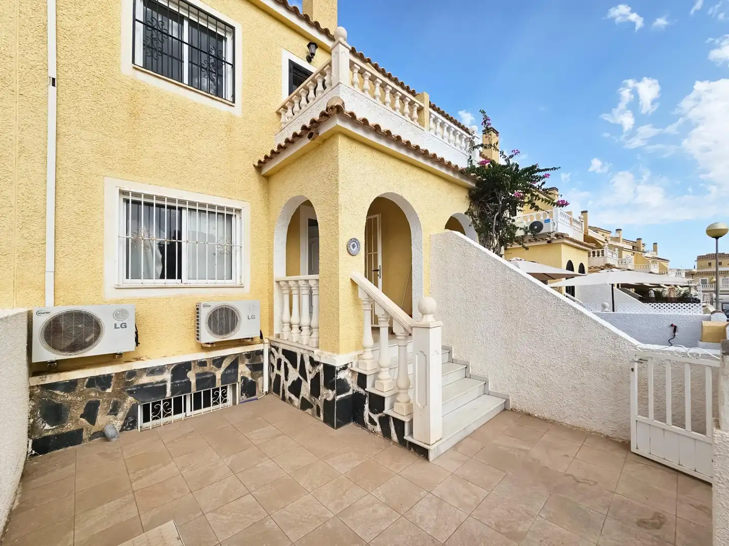 House with terrace for sale in CARABASI DEL