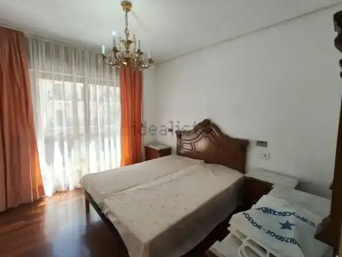 Schlafzimmer von Wohnung zur Miete in Centro