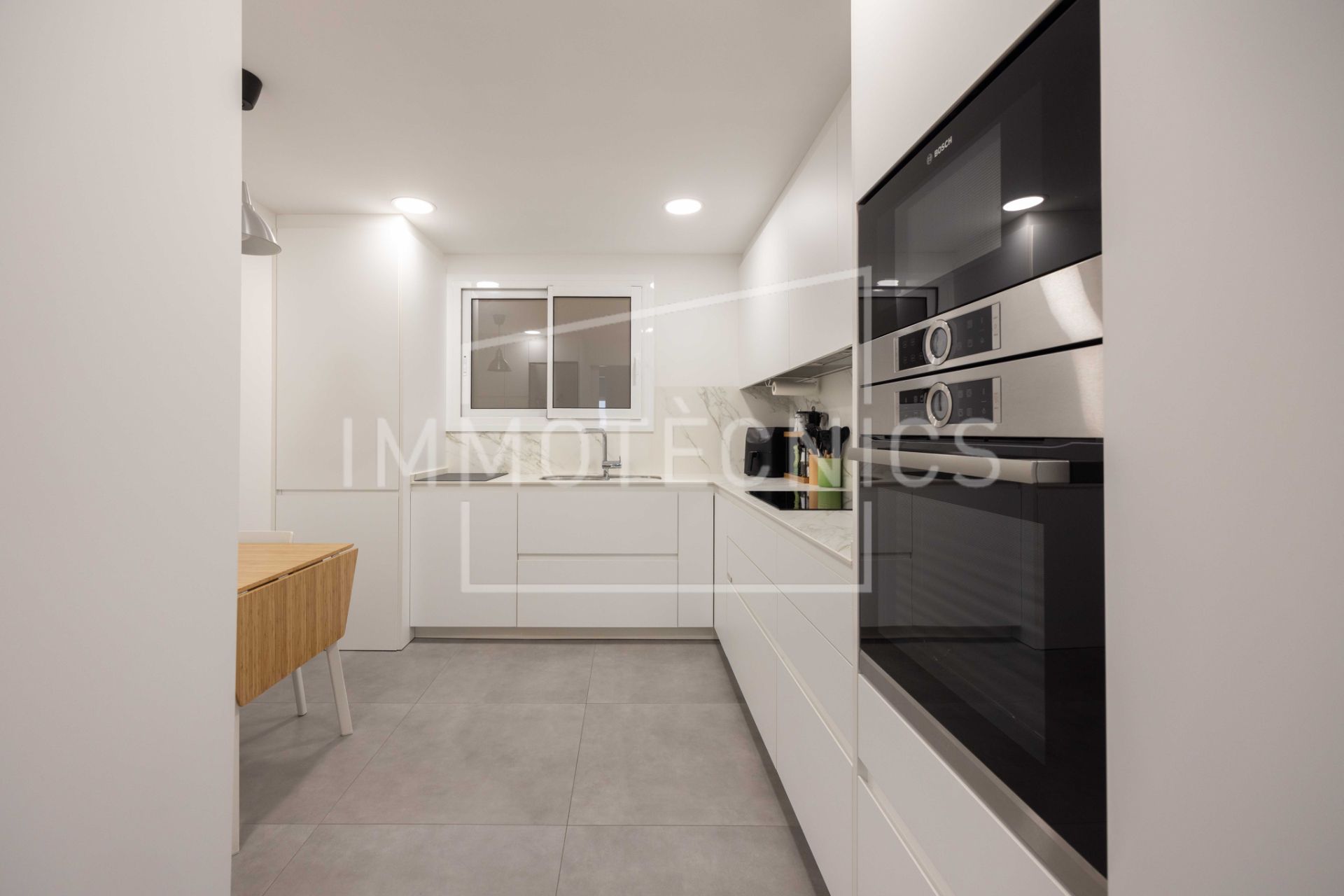 Cuina de Pis en venda en Granollers amb Calefacció, Parquet i Forn