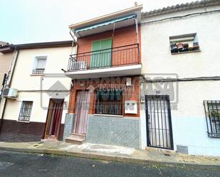 Exterior view of Single-family semi-detached for sale in Villasequilla  with Air Conditioner, Heating and Terrace