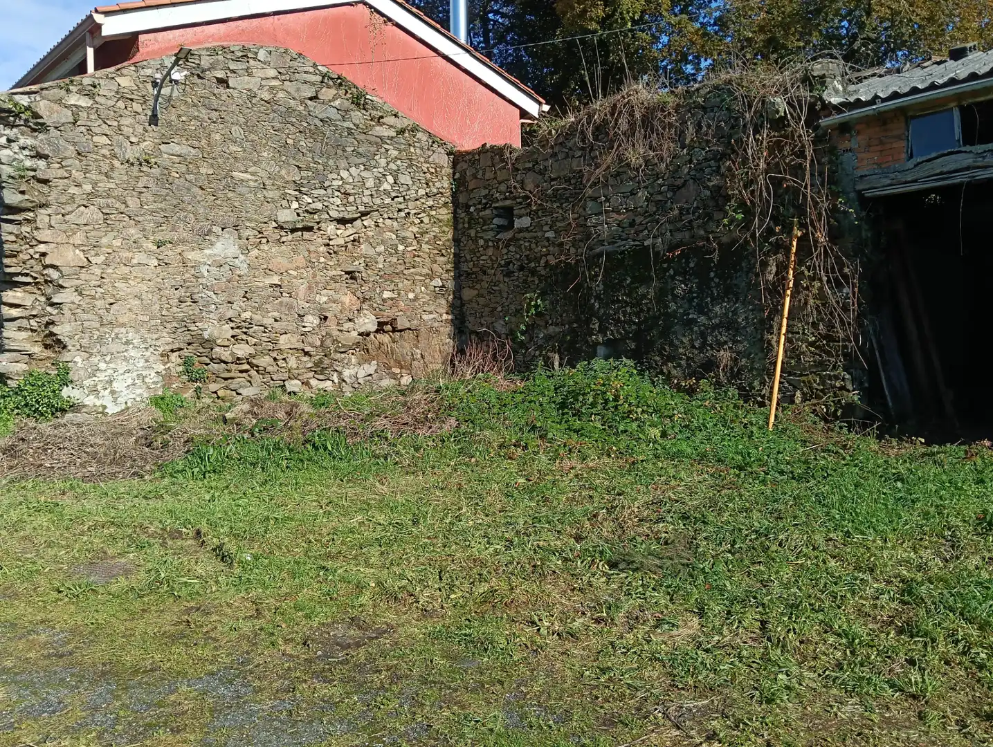 Casa adosada en venda en Cesuras amb Jardí privat