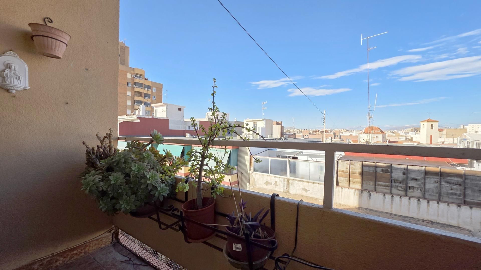 Terraza de Piso en venta en Alicante / Alacant con Balcón
