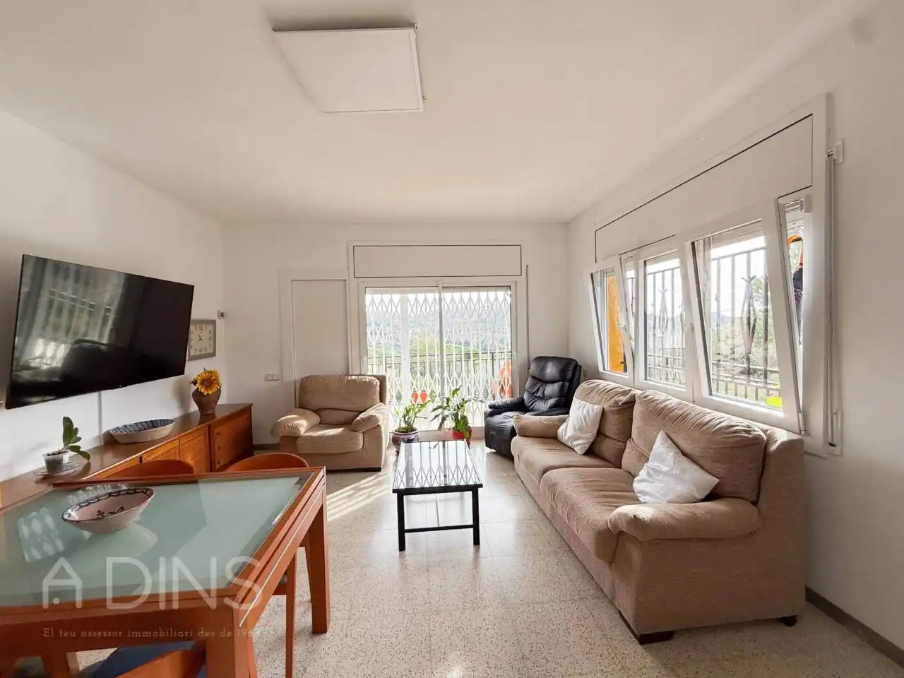 Sala d'estar de Casa o xalet en venda en Caldes de Montbui, Barcelona