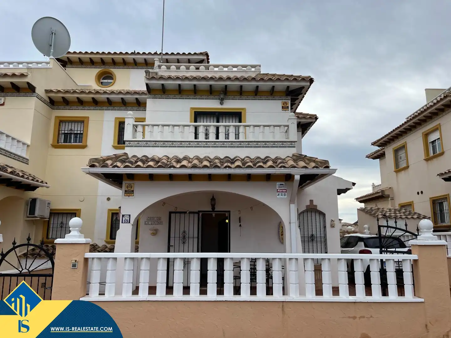 Exterior view of Duplexes for rent in Orihuela  with Air Conditioner, Terrace and Furnished