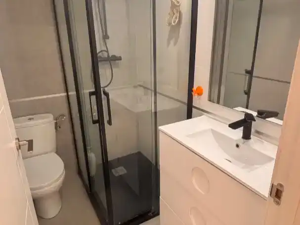 Badezimmer von Maisonette zum Verkauf in Badajoz mit Klimaanlage, Parkett und Abstellraum