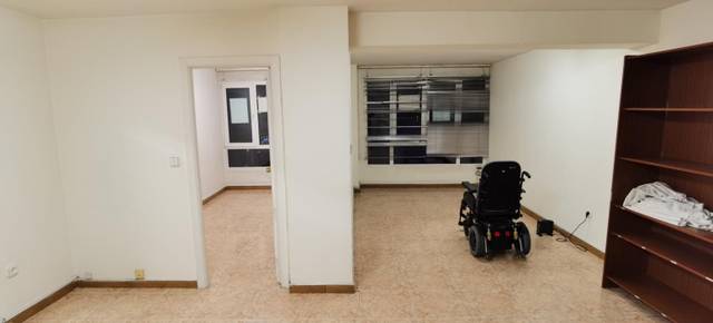 Oficina en Alquiler en Avenida de la Costa en Barrio del Centro