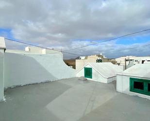 Vista exterior de Casa o xalet en venda en Teguise amb Terrassa