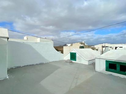 Vista exterior de Casa o xalet en venda en Teguise amb Terrassa