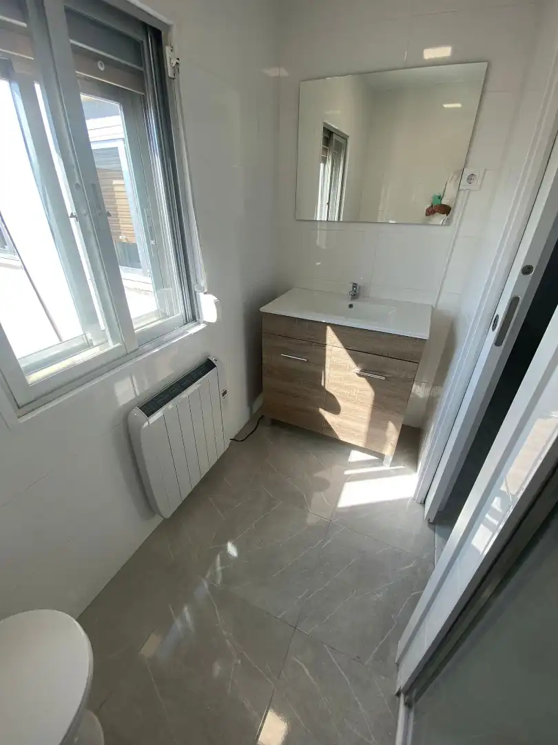 Bathroom of Attic for rent in Madrid  with Heating, Terrace and Furnished