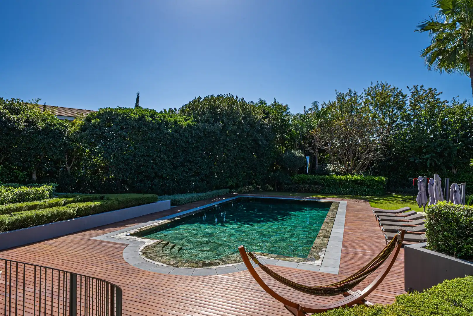 Swimming pool of Houses for sale in Marbella  with Air Conditioner, Private garden and Terrace