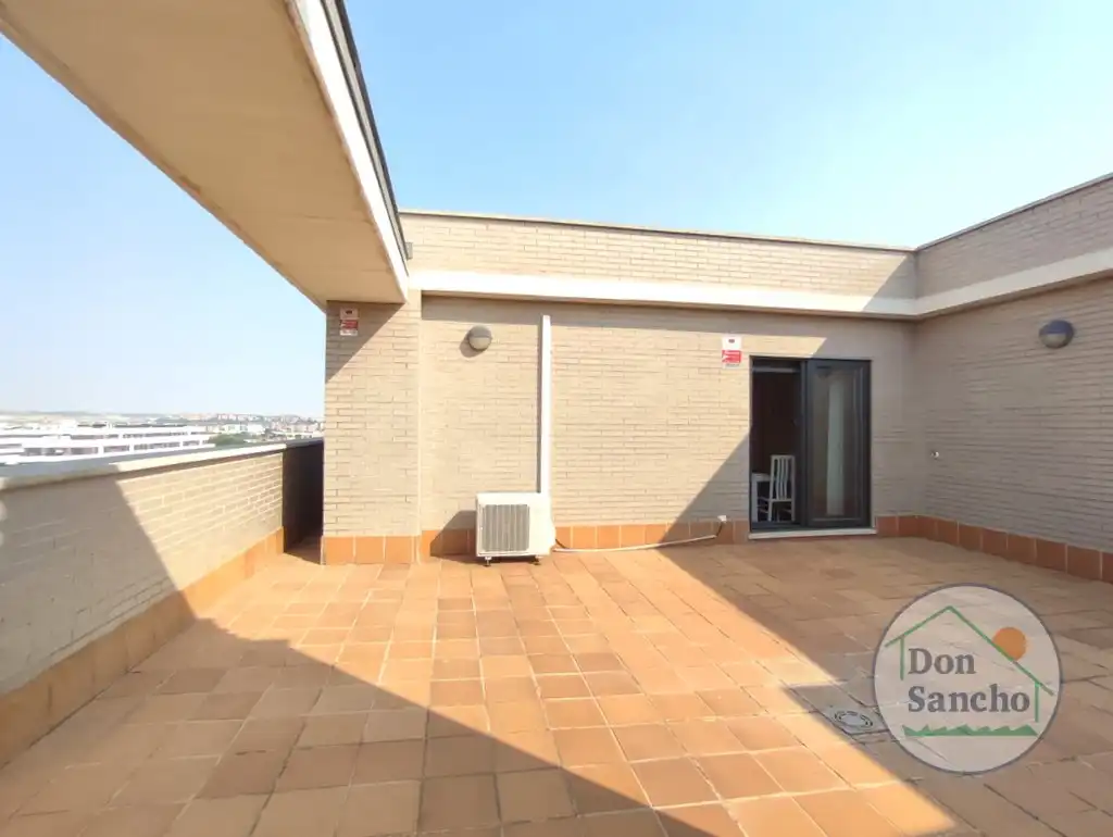 Terrace of Attic for sale in Valladolid  with Air Conditioner, Heating and Terrace