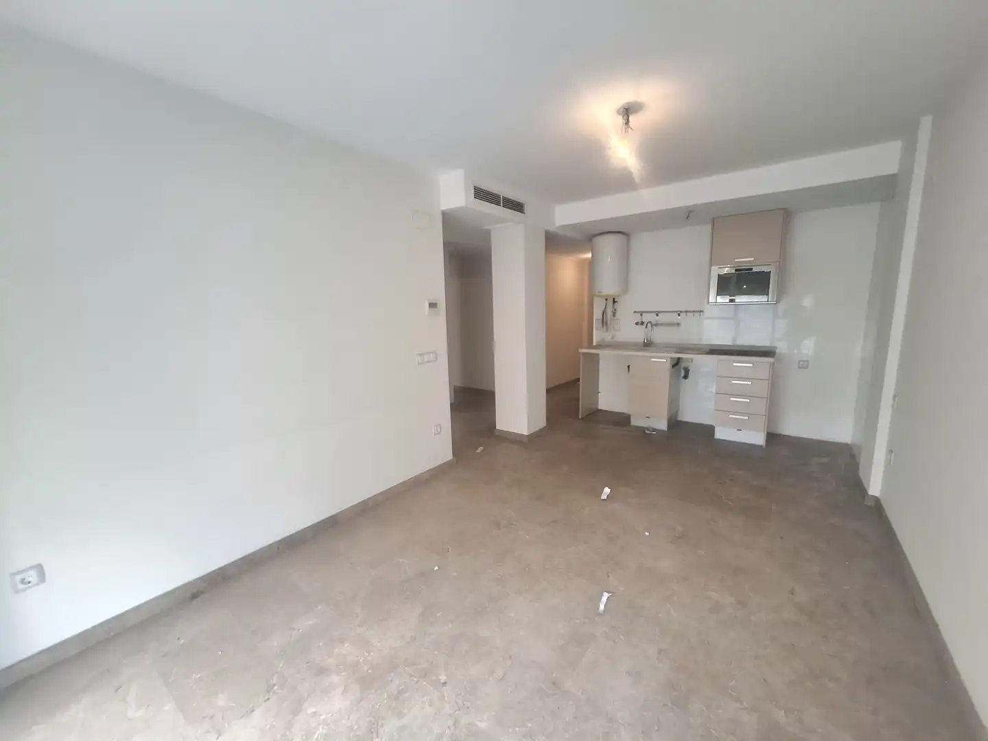 Cocina de Piso en venta en Valencia con Aire acondicionado y Horno