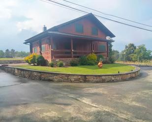 Vista exterior de Casa o xalet en venda en Parada de Sil amb Piscina