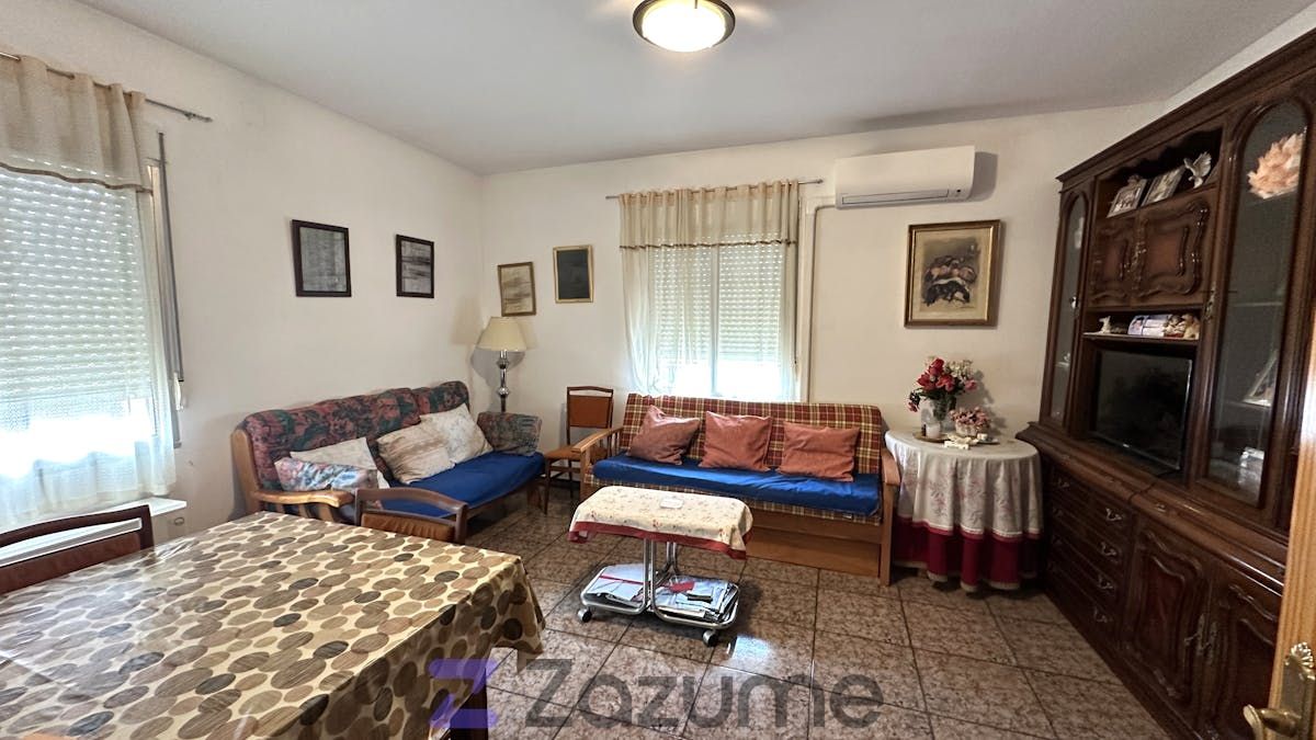 Living room of Flat to rent in Cuenca Capital  with Furnished, Oven and Washing machine