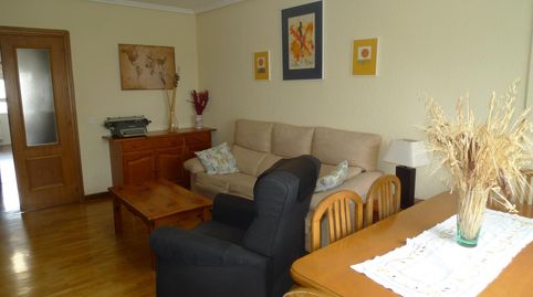 Foto 3 de Piso de alquiler en Ciudad de la Comunicación - Arco Ladrillo, Valladolid Capital