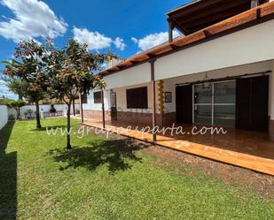Exterior view of House or chalet to rent in Espartinas  with Air Conditioner, Private garden and Terrace