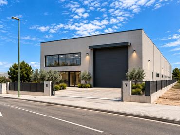 Terreno industrial en venta en Calle GLORIA FUERTES 179