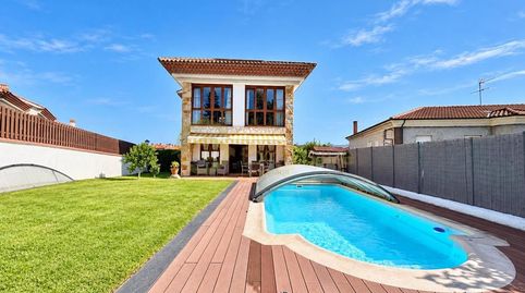Foto 5 de Casa o xalet en venda a Los Bayones, 26, Noreña, Asturias