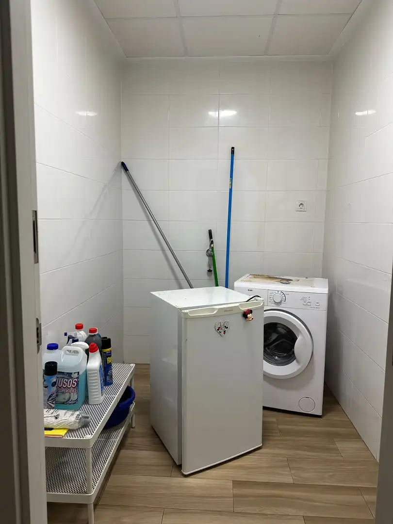 Bany de Local de lloguer en Albaida amb Aire condicionat