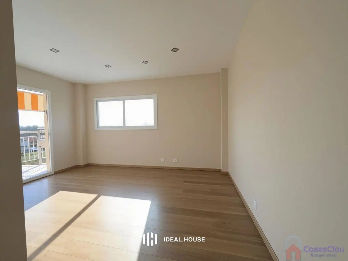 Habitación de Apartamento en venta en Benicasim / Benicàssim con Aire acondicionado, Calefacción y Terraza