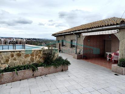 Terrassa de Casa o xalet en venda en Vilamarxant amb Jardí privat, Terrassa i Traster