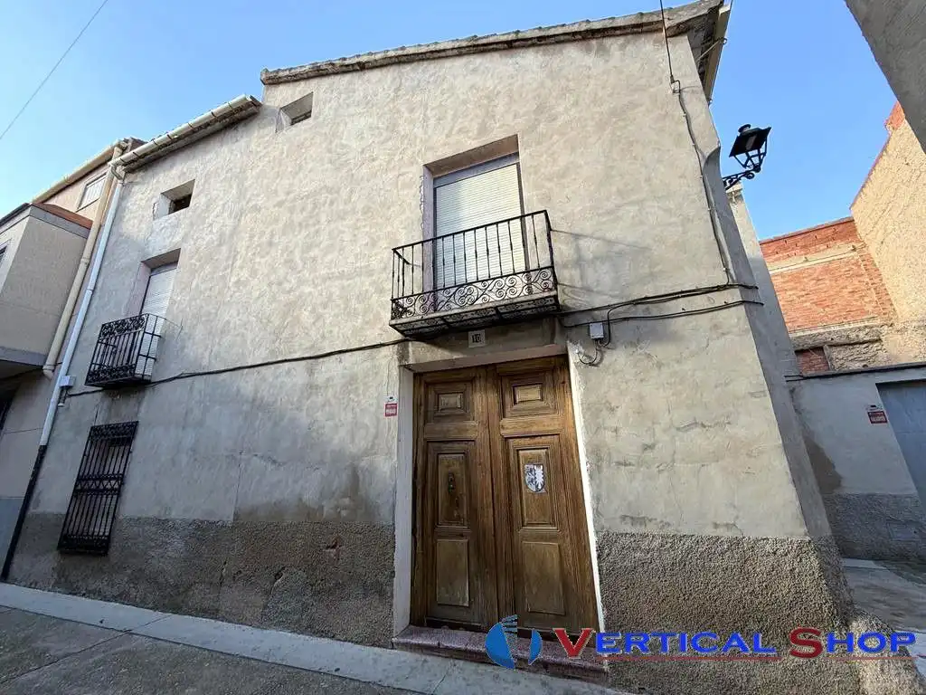Casa en venda a Caudete