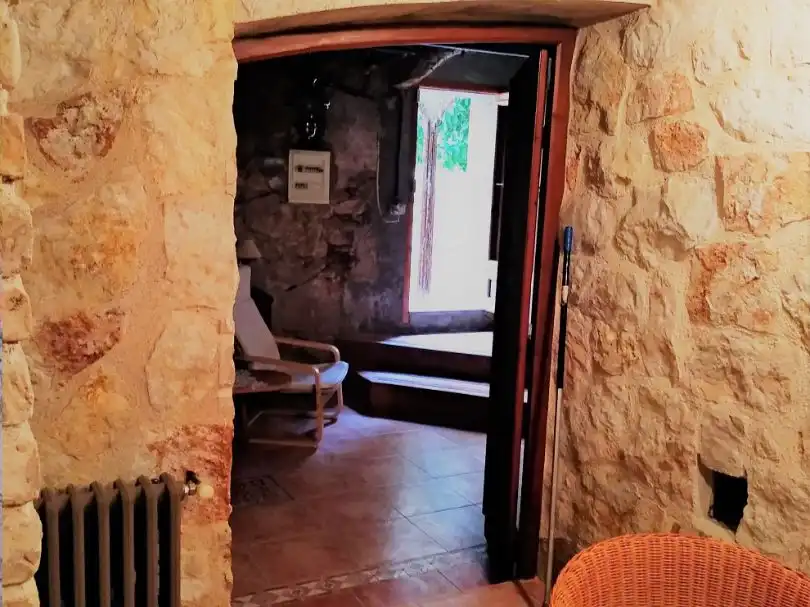 Casa rústica con jardín en venta en perello 6, imagen 2