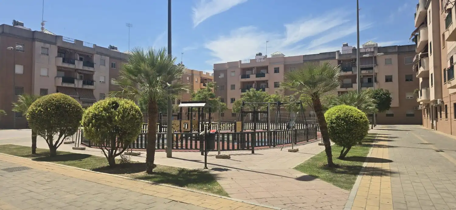 Vista exterior de Piso en venta en Alcalá de Guadaira con Aire acondicionado