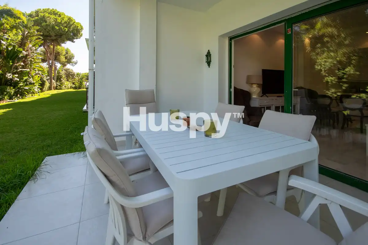 Terrasse von Wohnung zur Miete in Nueva Andalucía