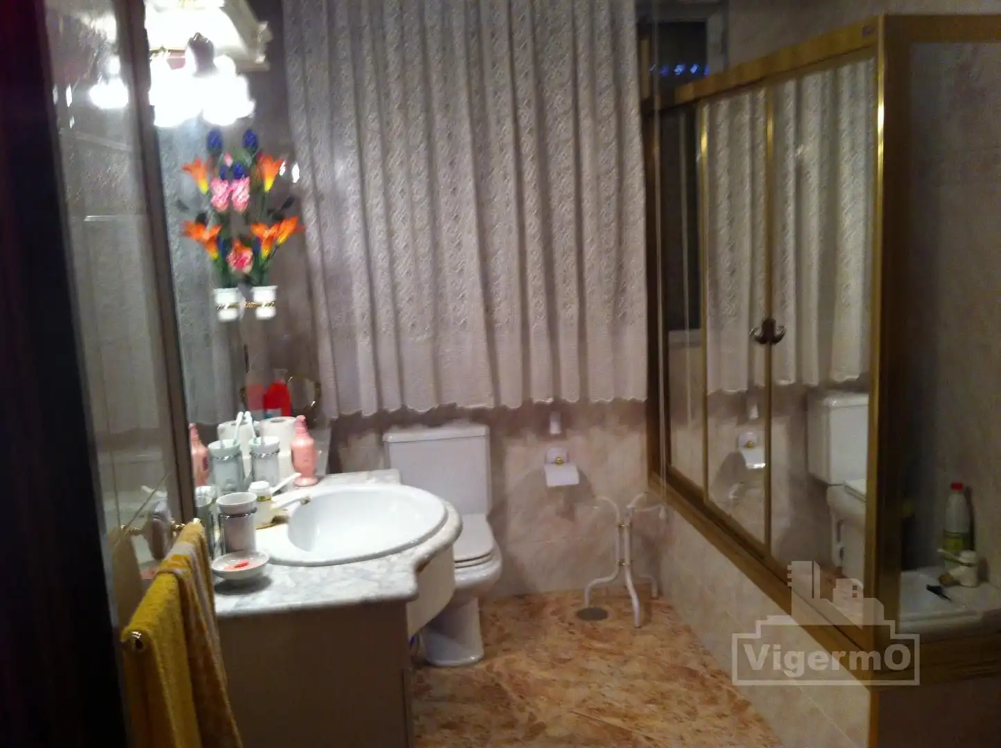 Bathroom of Buildings for sale in Torrejón de Ardoz
