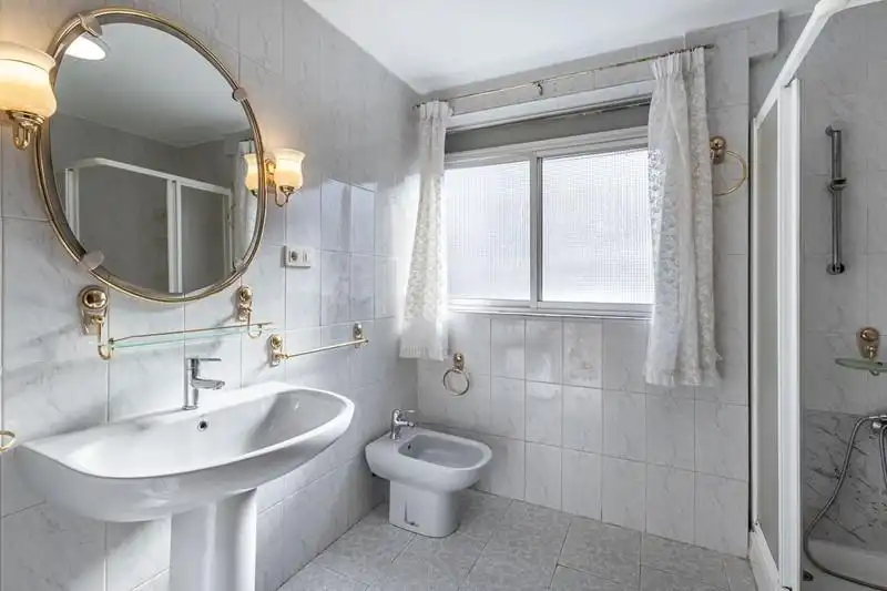 Baño de Piso en venta en Granada con Terraza