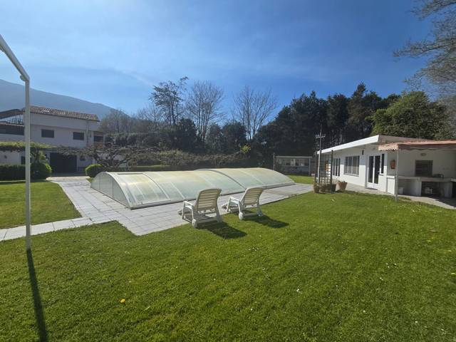 Casa-chalet en Venta en Posada - Barro