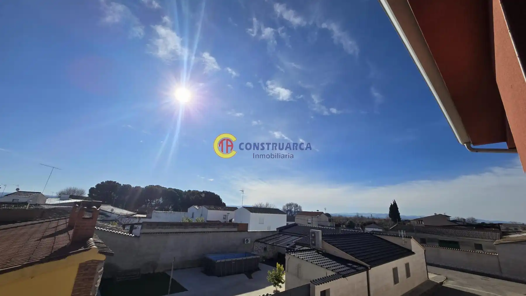 Außenansicht von Wohnung zum Verkauf in Calera y Chozas mit Terrasse
