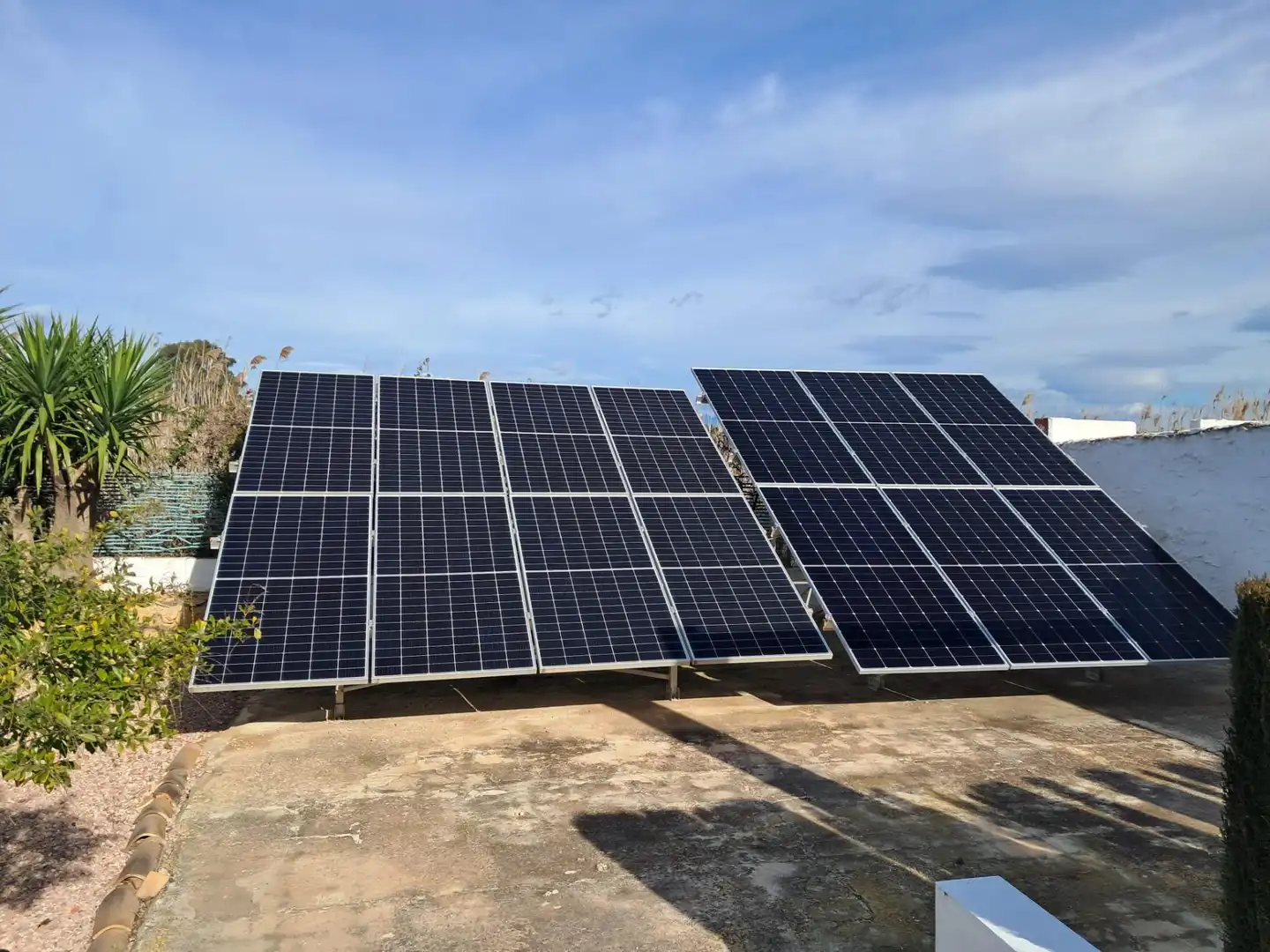 Vista exterior de Casa o xalet en venda en Elche / Elx amb Aire condicionat, Jardí privat i Terrassa