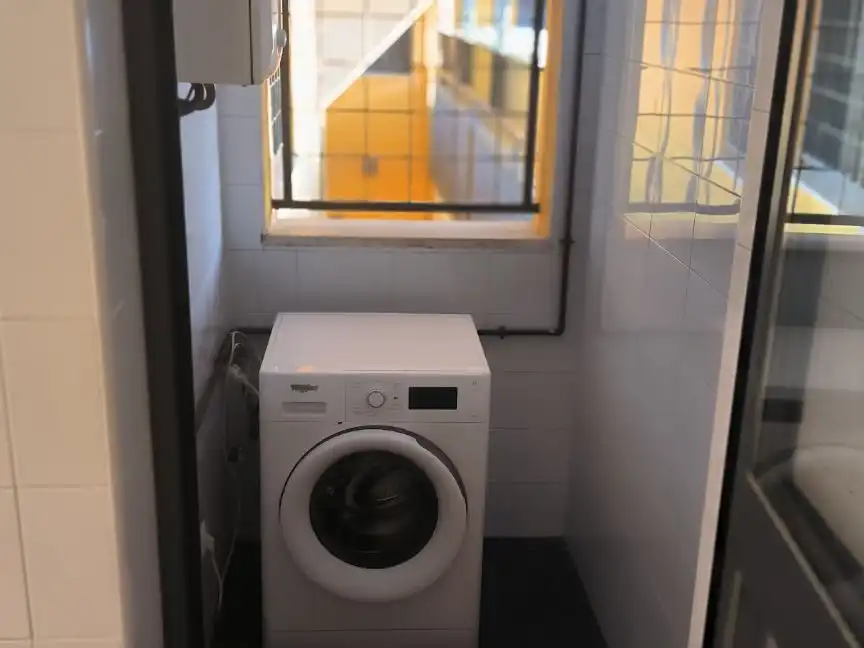 Badezimmer von Wohnung zum Verkauf in Camas mit Klimaanlage