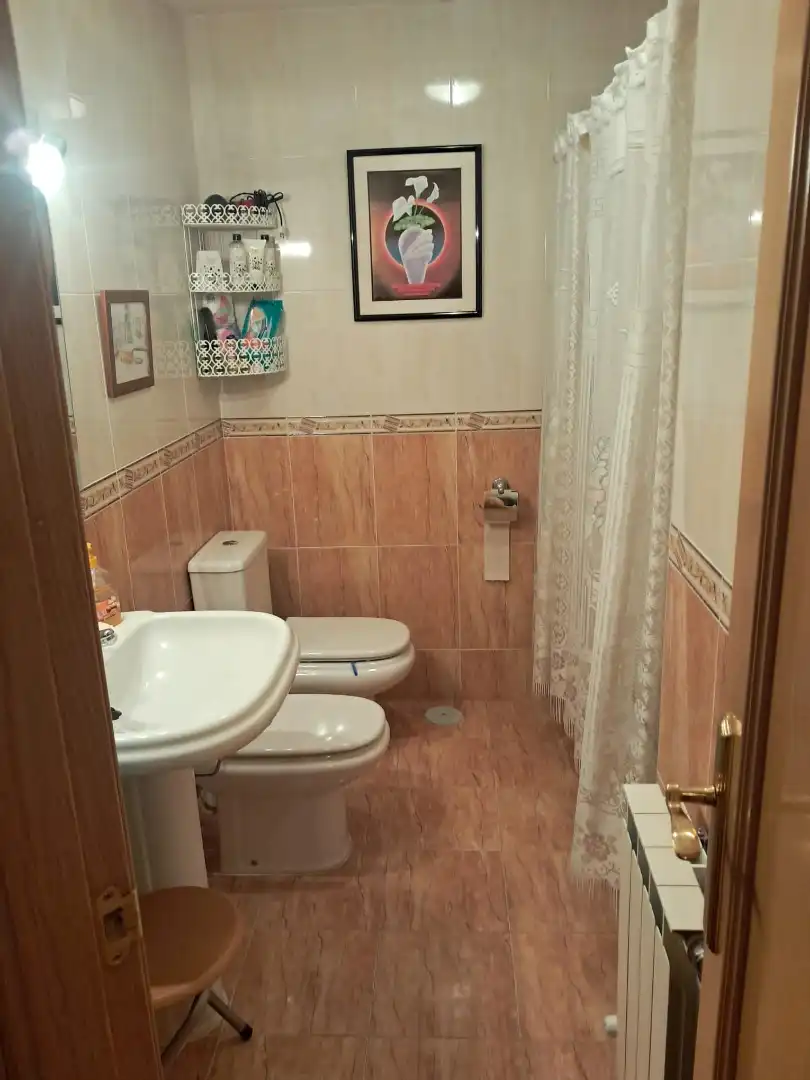 Baño de Casa o chalet en venta en Santa María del Tiétar con Calefacción, Amueblado y Horno