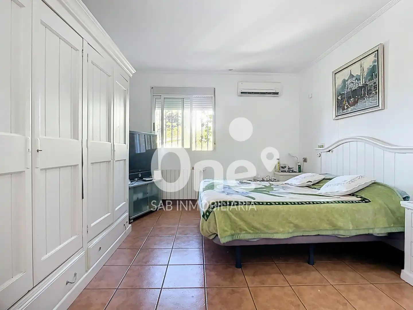 Dormitori de Casa o xalet en venda en Chiva amb Aire condicionat, Calefacció i Jardí privat