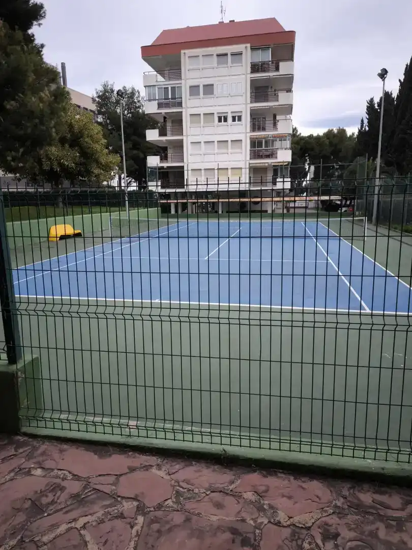 Parking de Apartamento de alquiler en Benicasim / Benicàssim con Aire acondicionado, Piscina y Amueblado