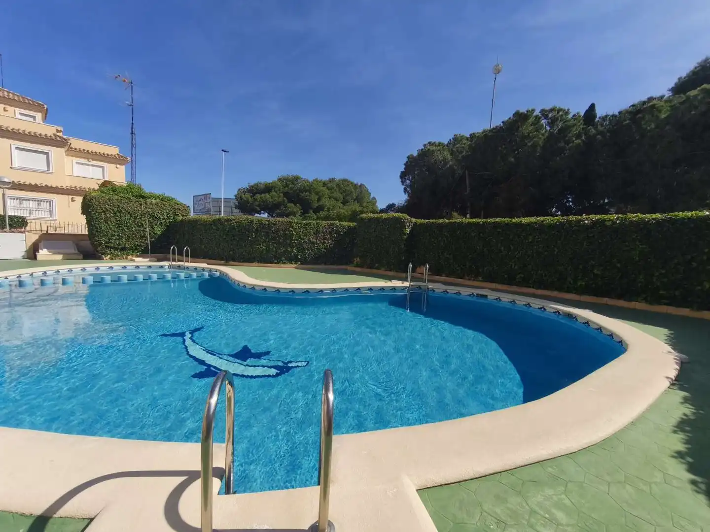 Piscina de Dúplex en venda en Torrevieja amb Aire condicionat, Calefacció i Terrassa