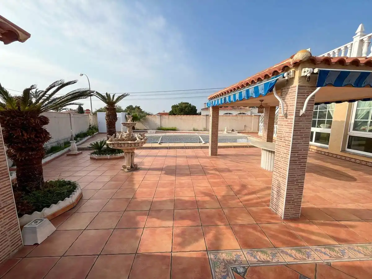 Detached house with pool for sale in Zona Carrefour - Urbanizaciones, imagen 12