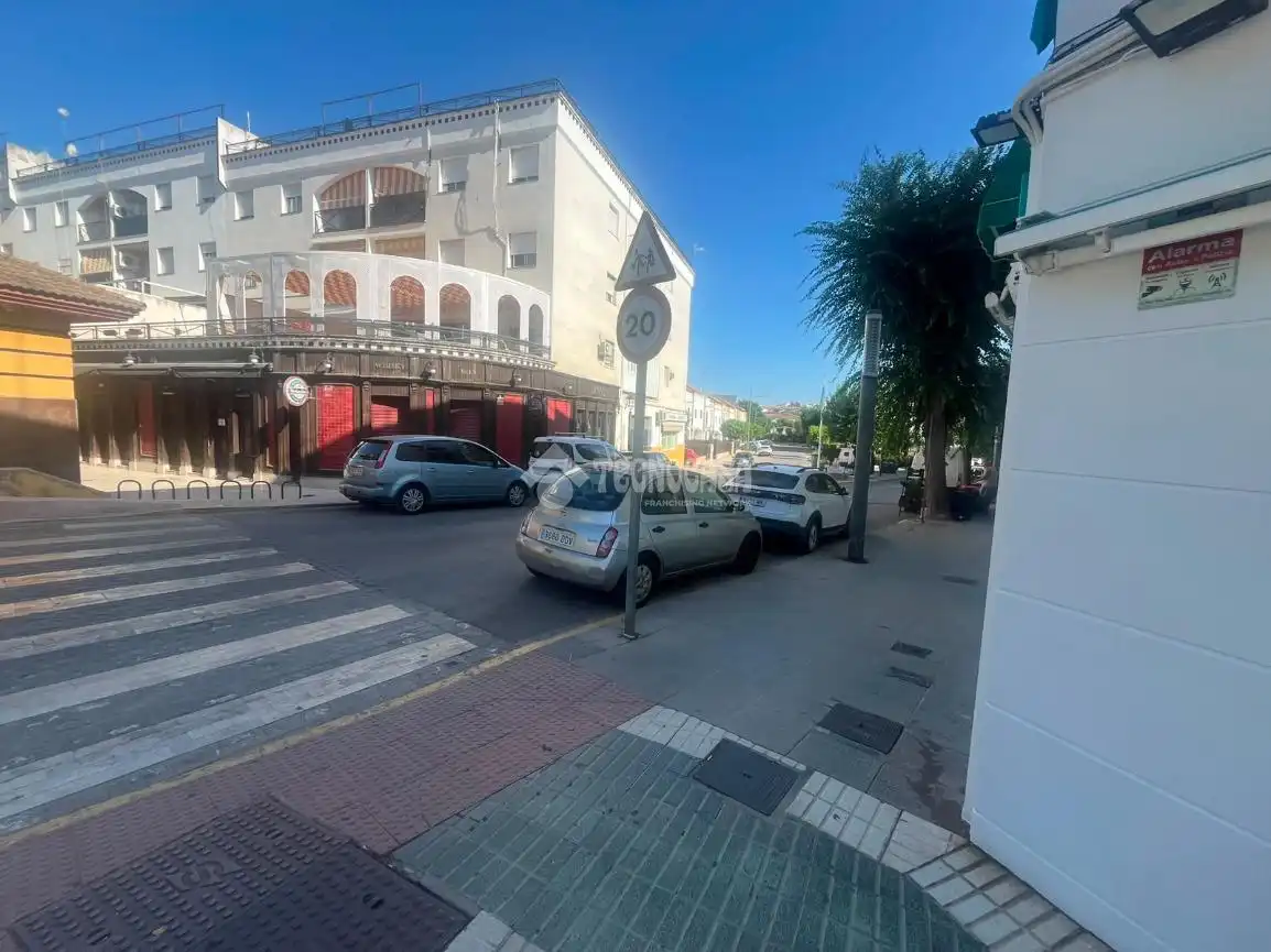 Vista exterior de Pis en venda en Écija