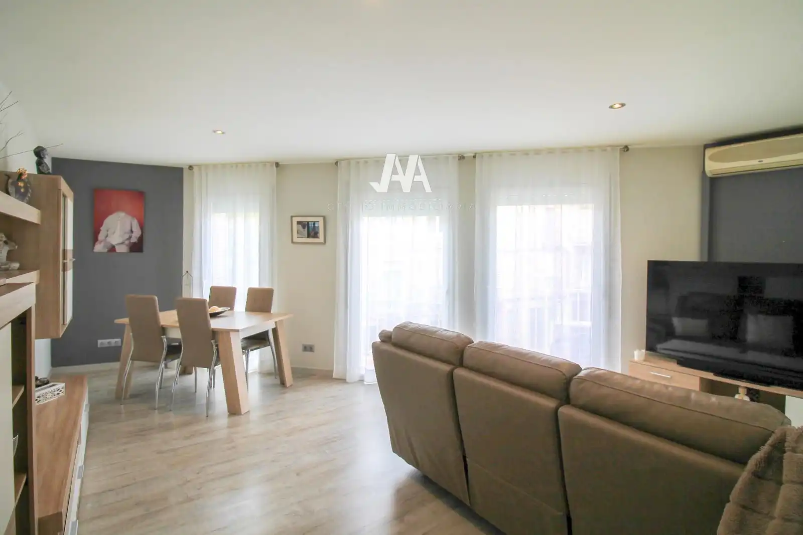 Sala de estar de Piso en venta en Igualada con Aire acondicionado, Calefacción y Parquet
