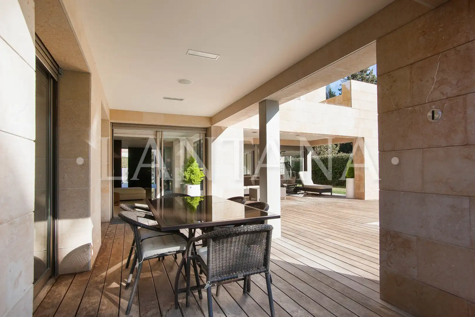 Terraza de Casa o chalet en venta en Barcelona con Aire acondicionado, Calefacción y Jardín privado